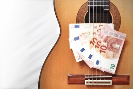 Gitarre und Geld